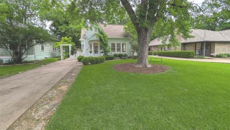 1106 Tucker Street Mckinney TX 75069