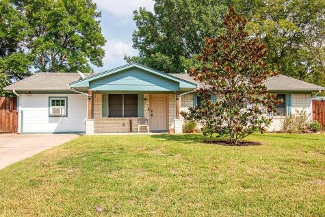605 S Wilson Street Kaufman TX 75142