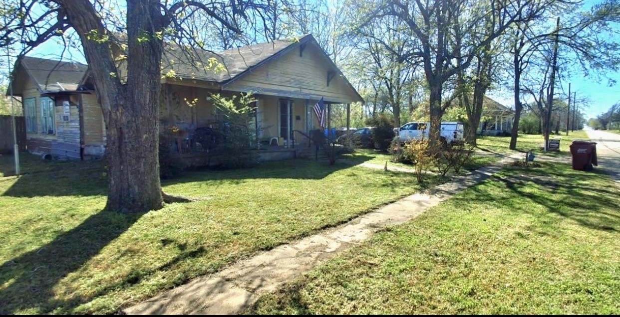 1201 W Market Street Honey Grove TX 75446