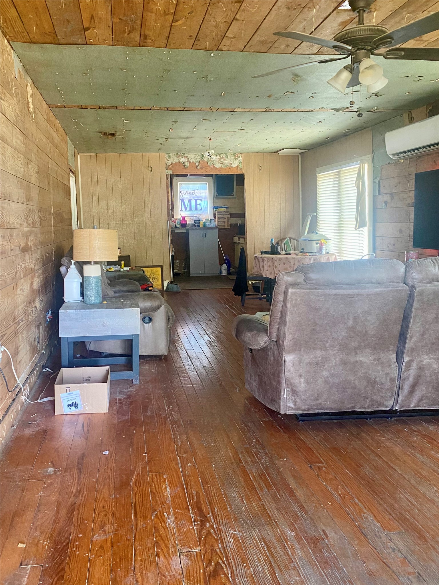 1201 W Market Street Honey Grove TX 75446