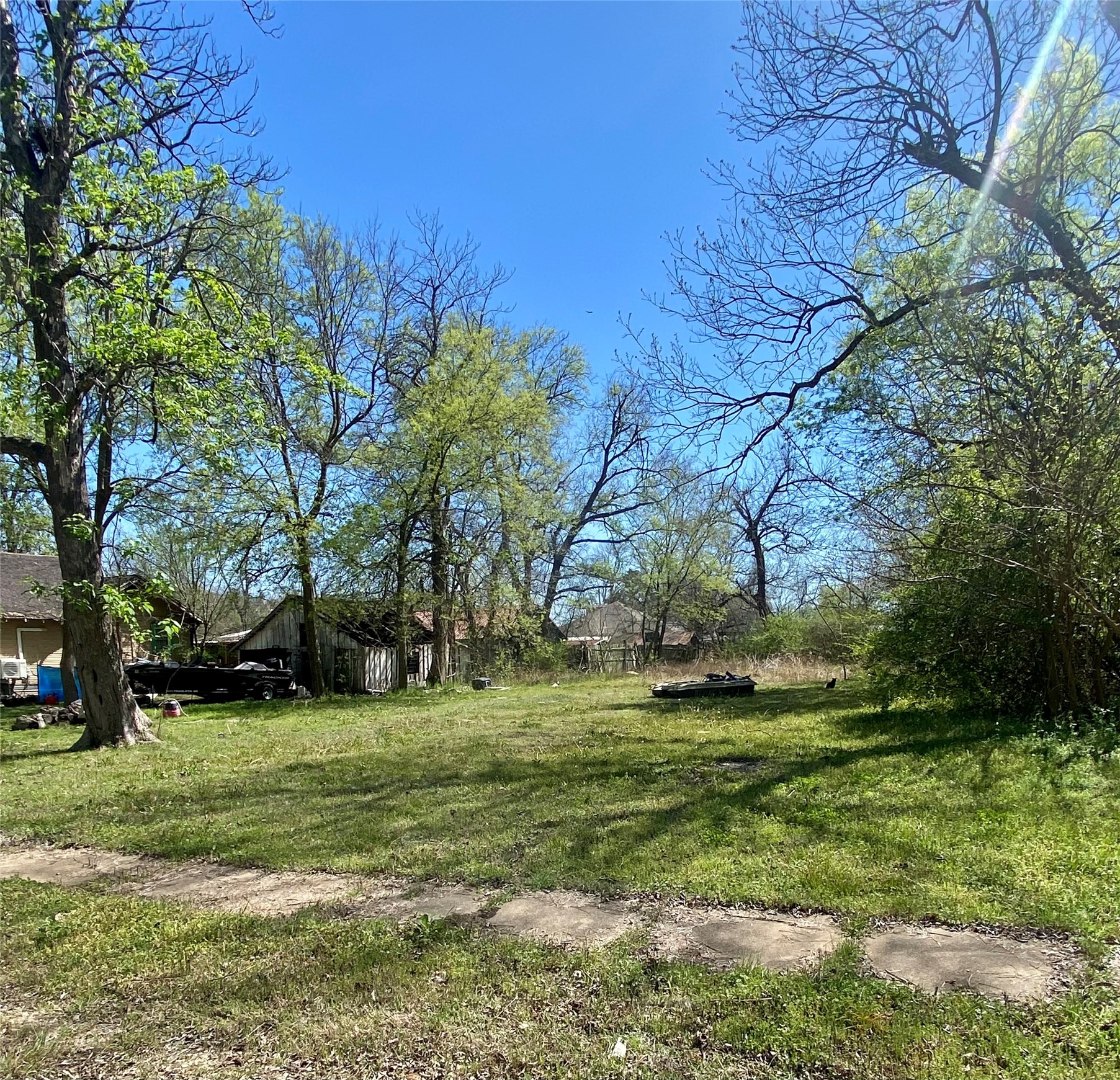 1201 W Market Street Honey Grove TX 75446