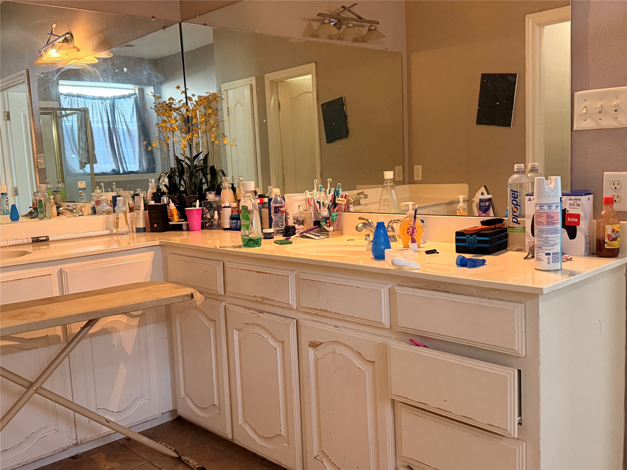 1212 Badbury Lane Grand Prairie TX 75052