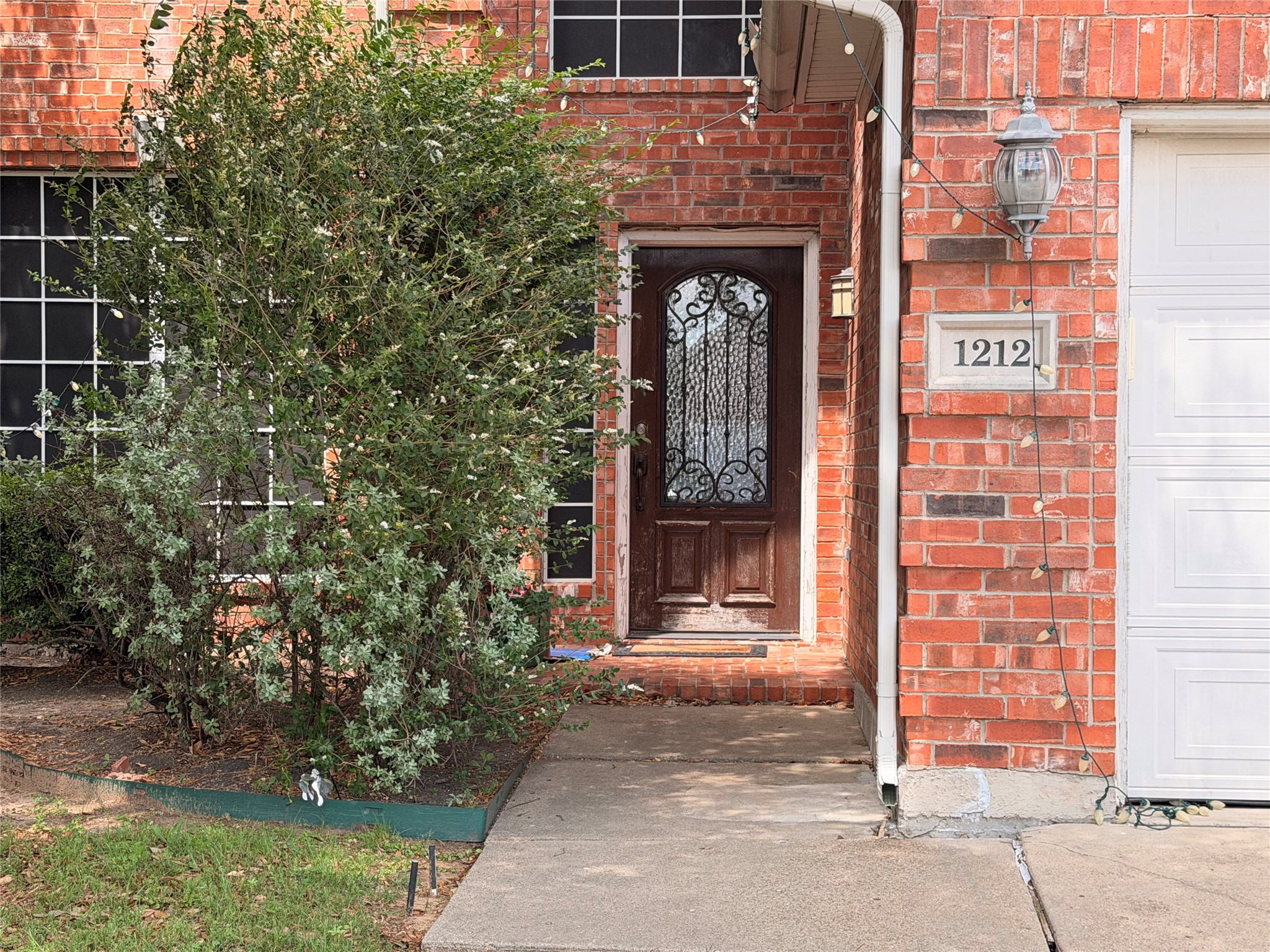 1212 Badbury Lane Grand Prairie TX 75052