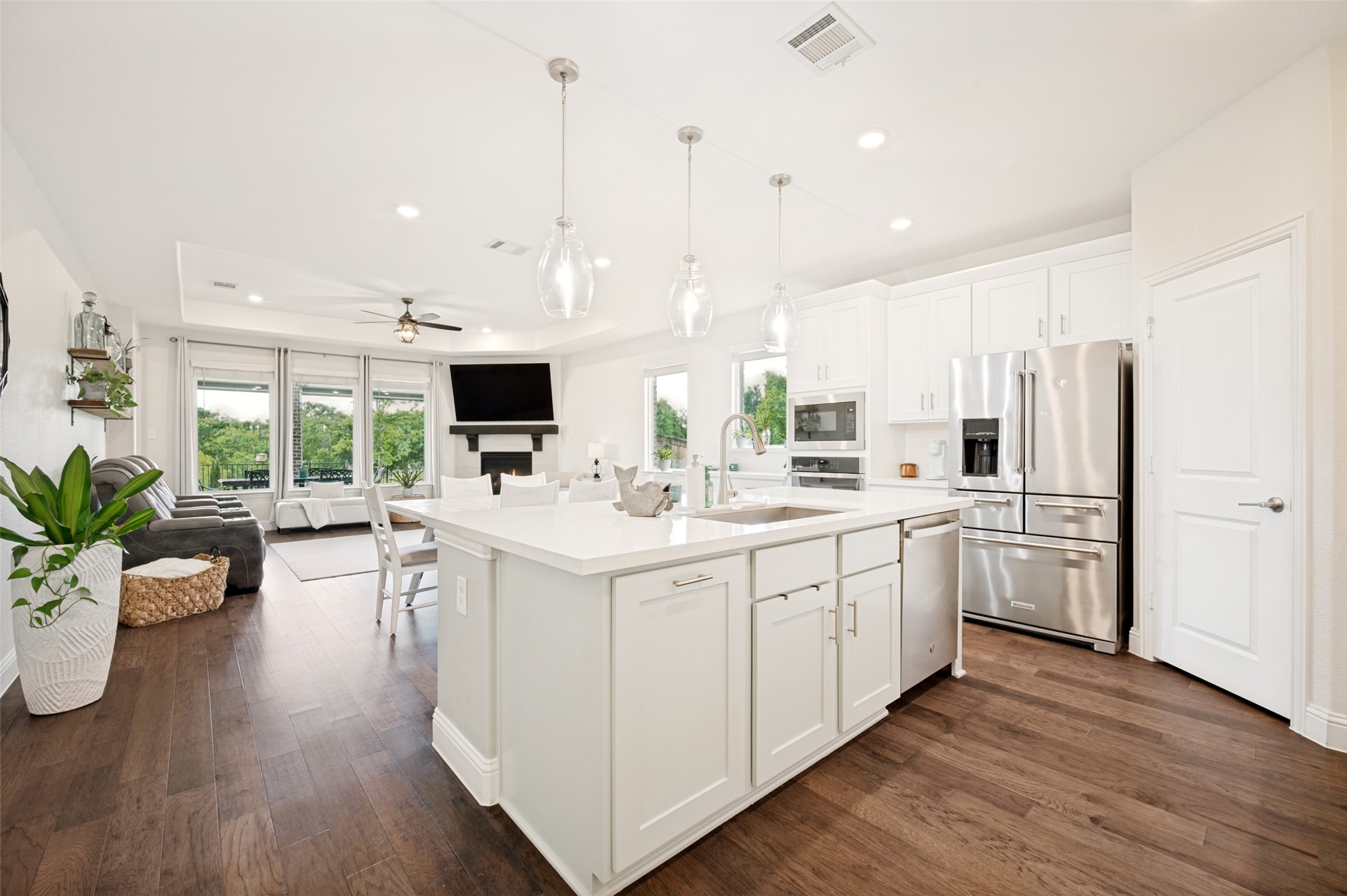 104 Lakeview Drive Oak Point TX 75068