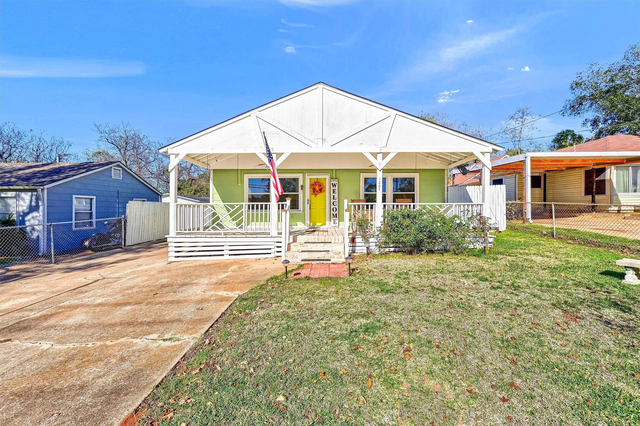 1207 W Bullock Street Denison TX 75020