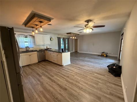 1412 Hillcrest Street Ennis TX 75119