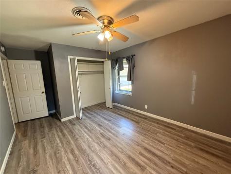 1412 Hillcrest Street Ennis TX 75119