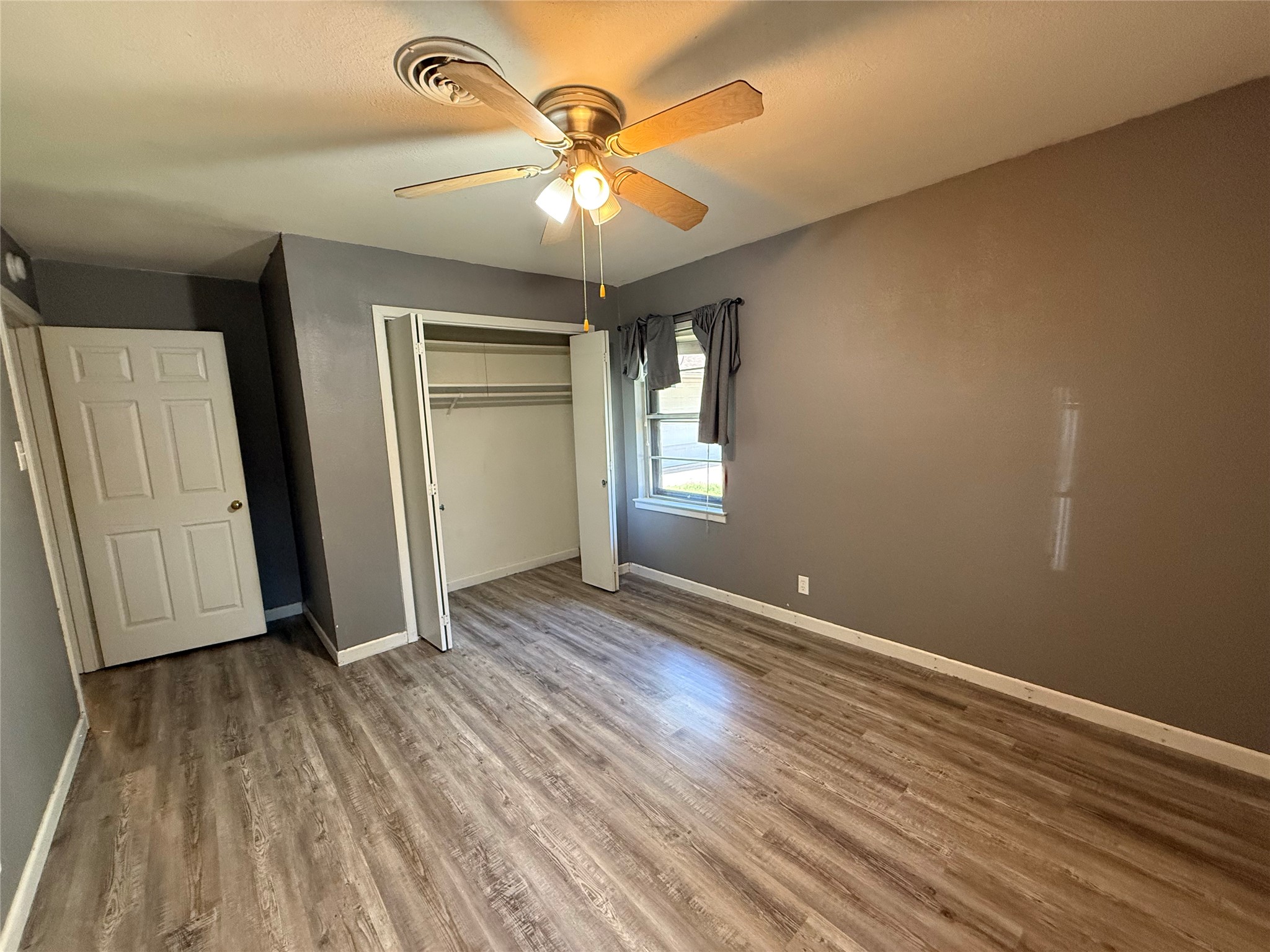 1412 Hillcrest Street Ennis TX 75119