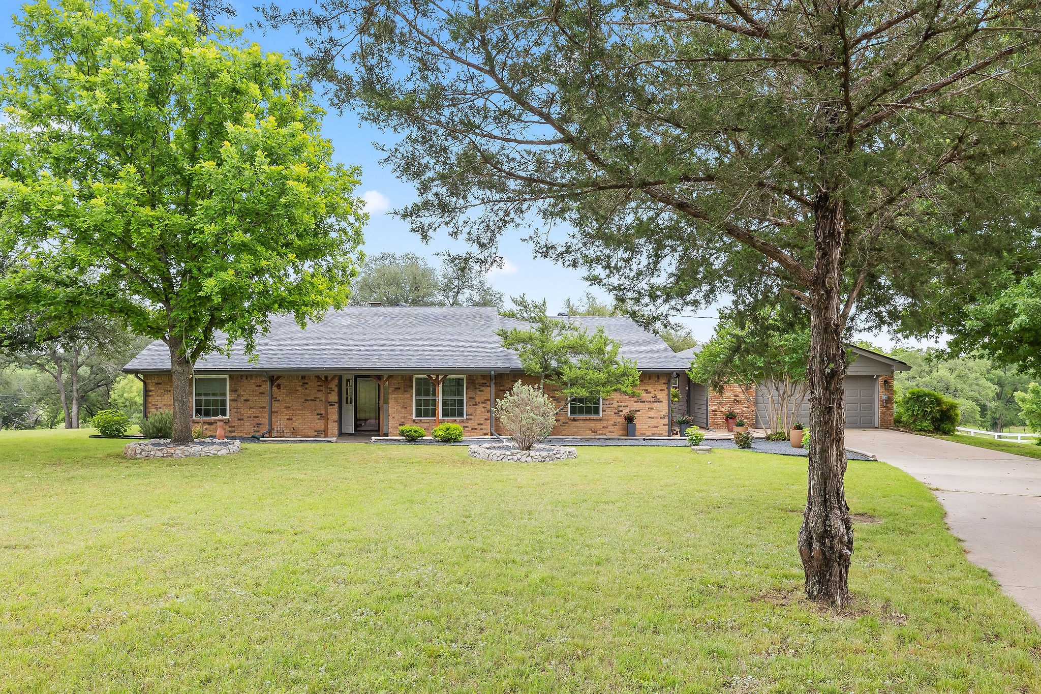 410 De La Cruz Street Weatherford TX 76085