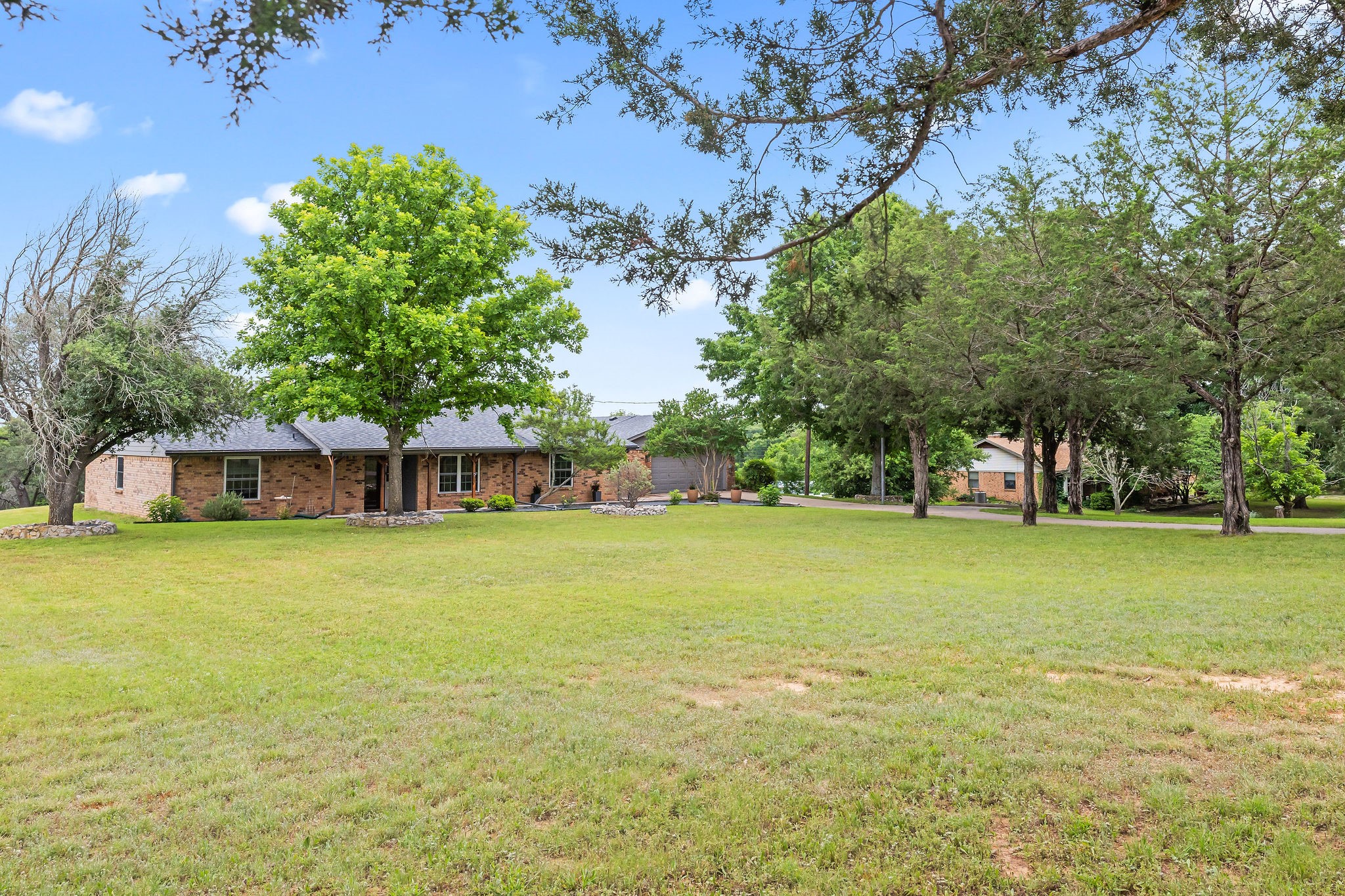 410 De La Cruz Street Weatherford TX 76085