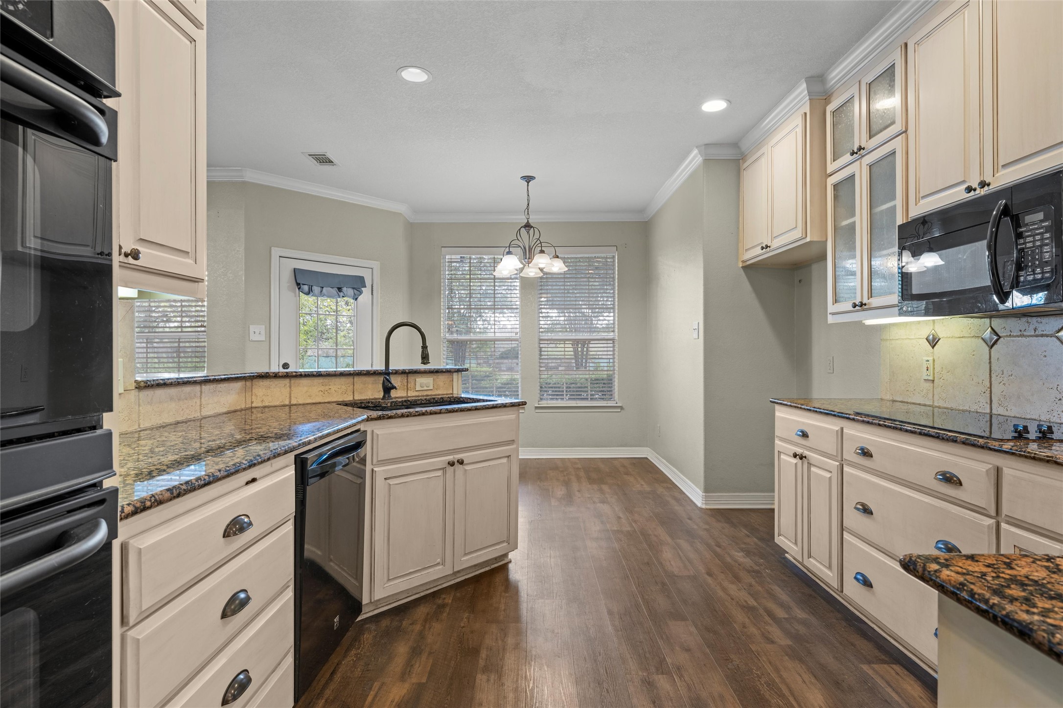 5624 Rosalie Drive Waco TX 76708