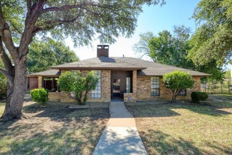 1704 Southampton Drive Carrollton TX 75007