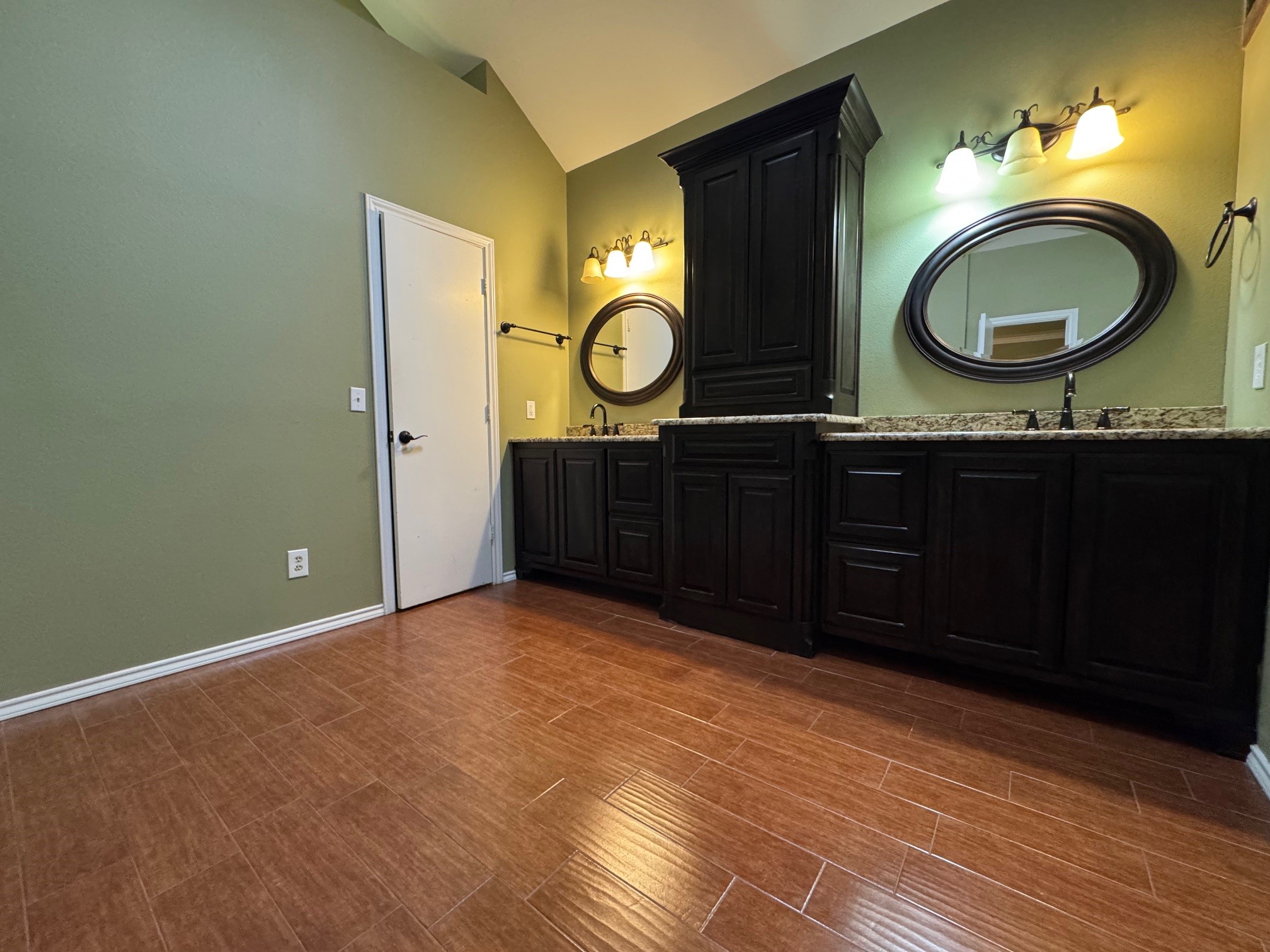 2865 Oak Creek Drive Paris TX 75462