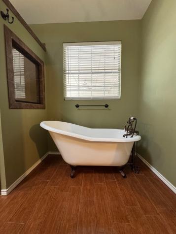 2865 Oak Creek Drive Paris TX 75462