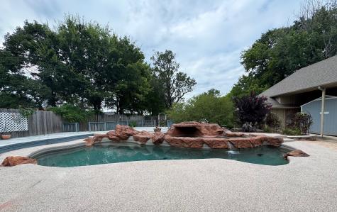 2865 Oak Creek Drive Paris TX 75462