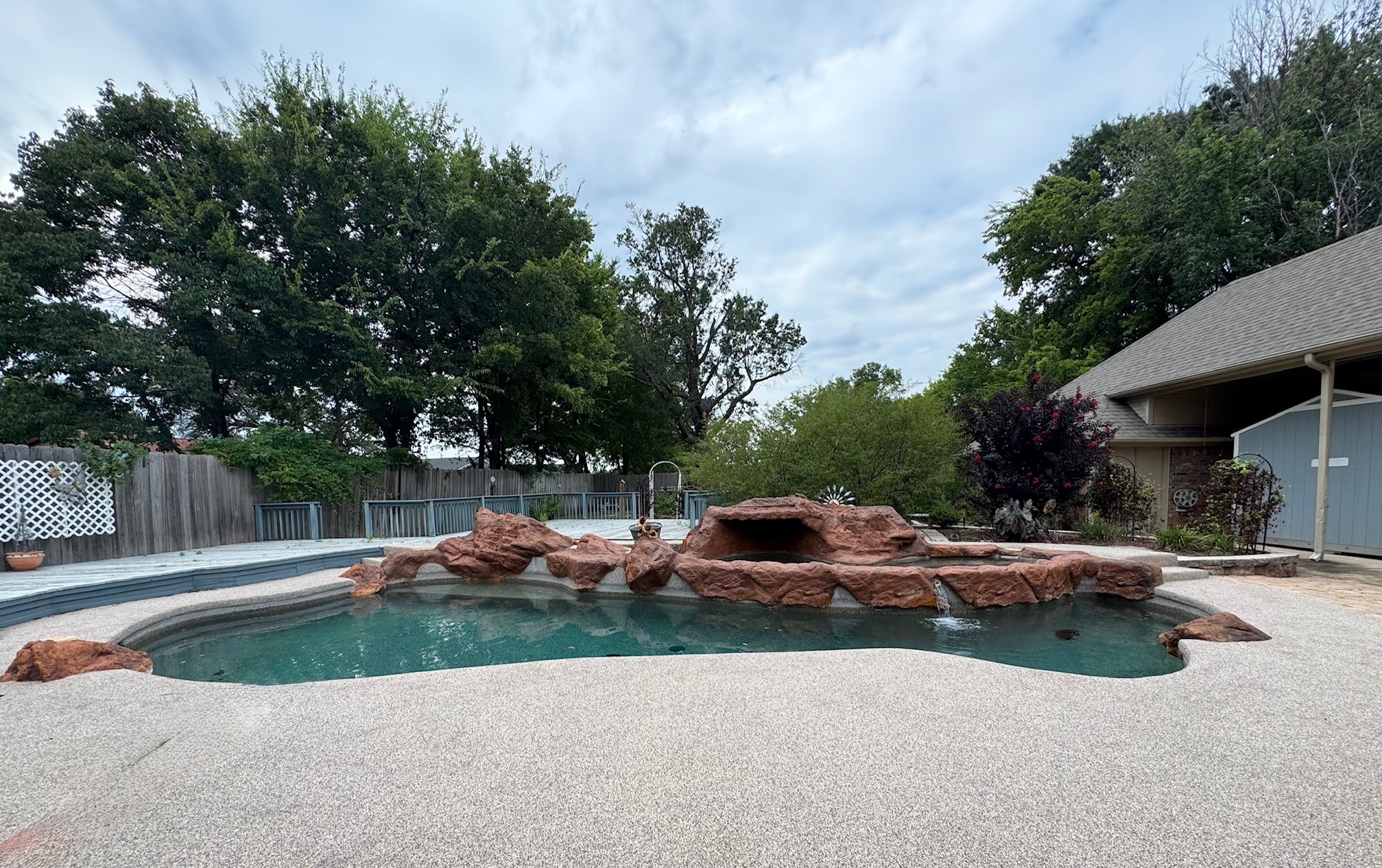 2865 Oak Creek Drive Paris TX 75462