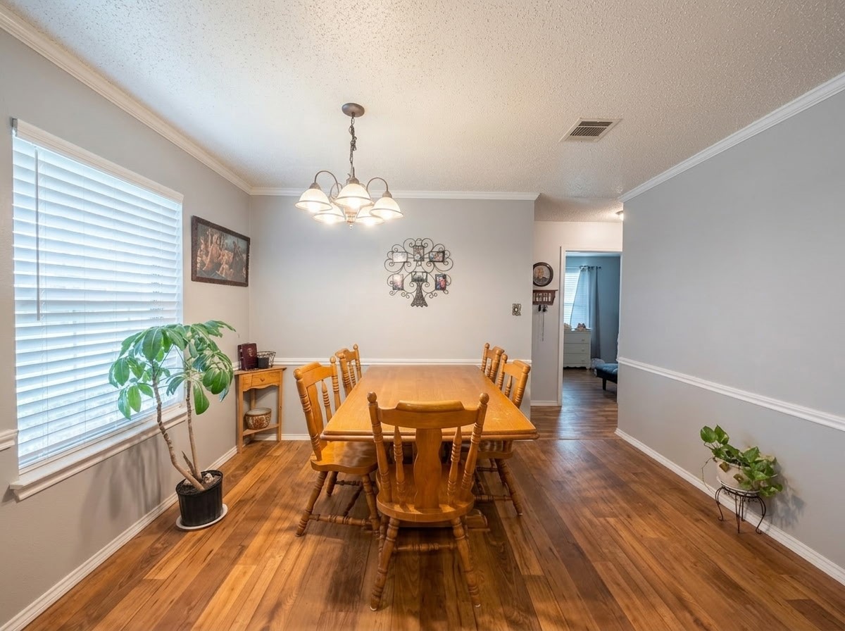 1004 Clover Street Bellmead TX 76705