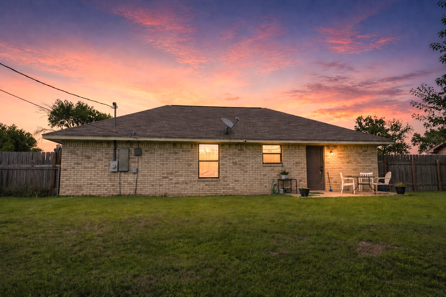 1004 Clover Street Bellmead TX 76705