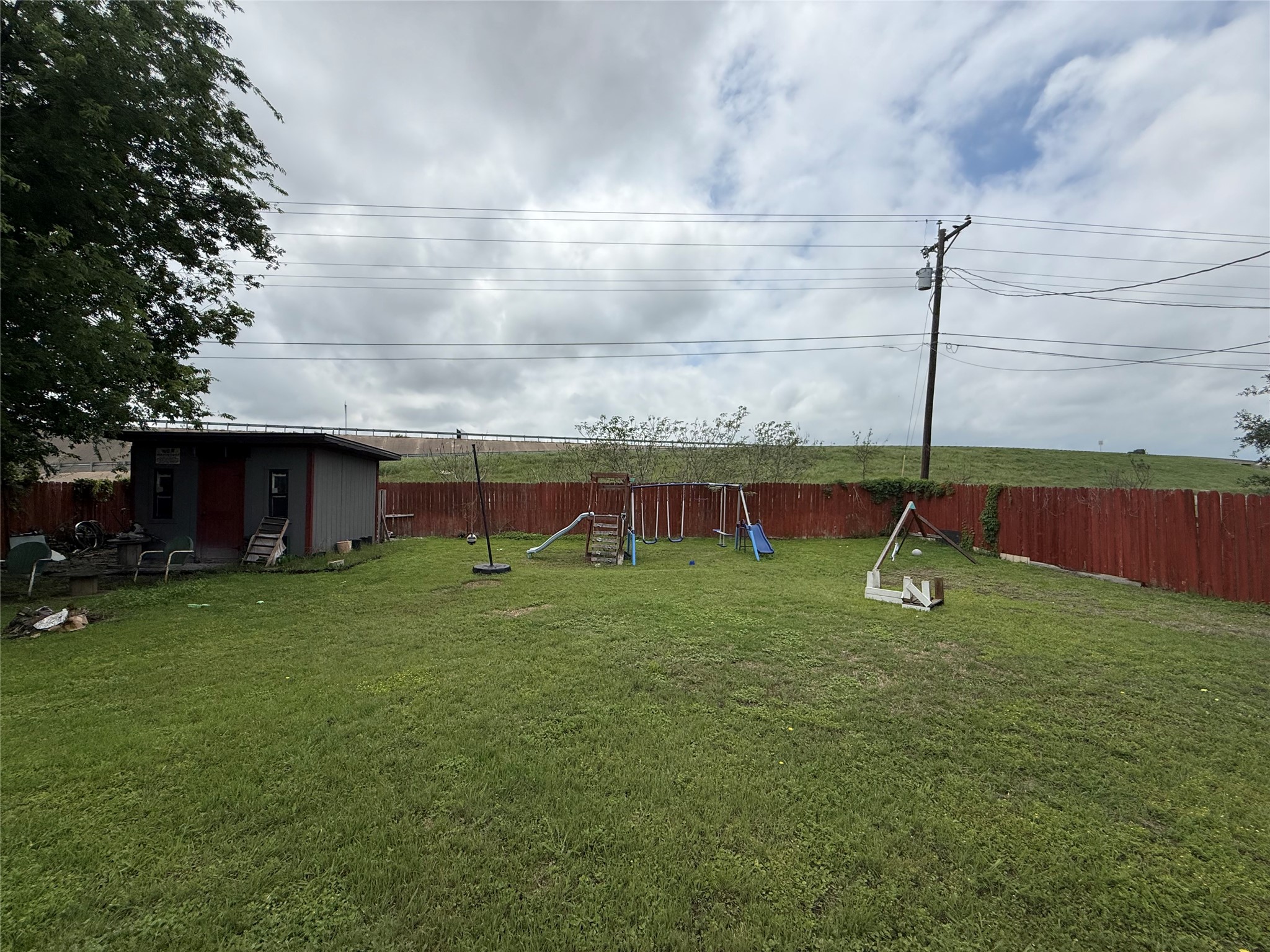 1004 Clover Street Bellmead TX 76705