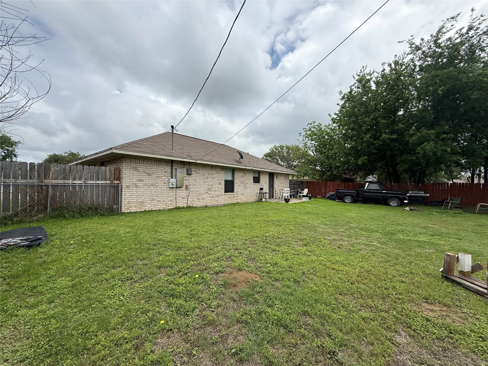 1004 Clover Street Bellmead TX 76705