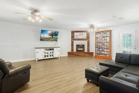 3200 S Fm 51 Decatur TX 76234