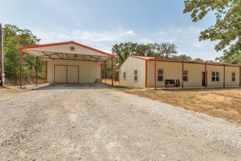 891 County Road 3592 Paradise TX 76073