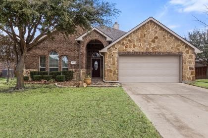 115 Holly Street Waxahachie TX 75165