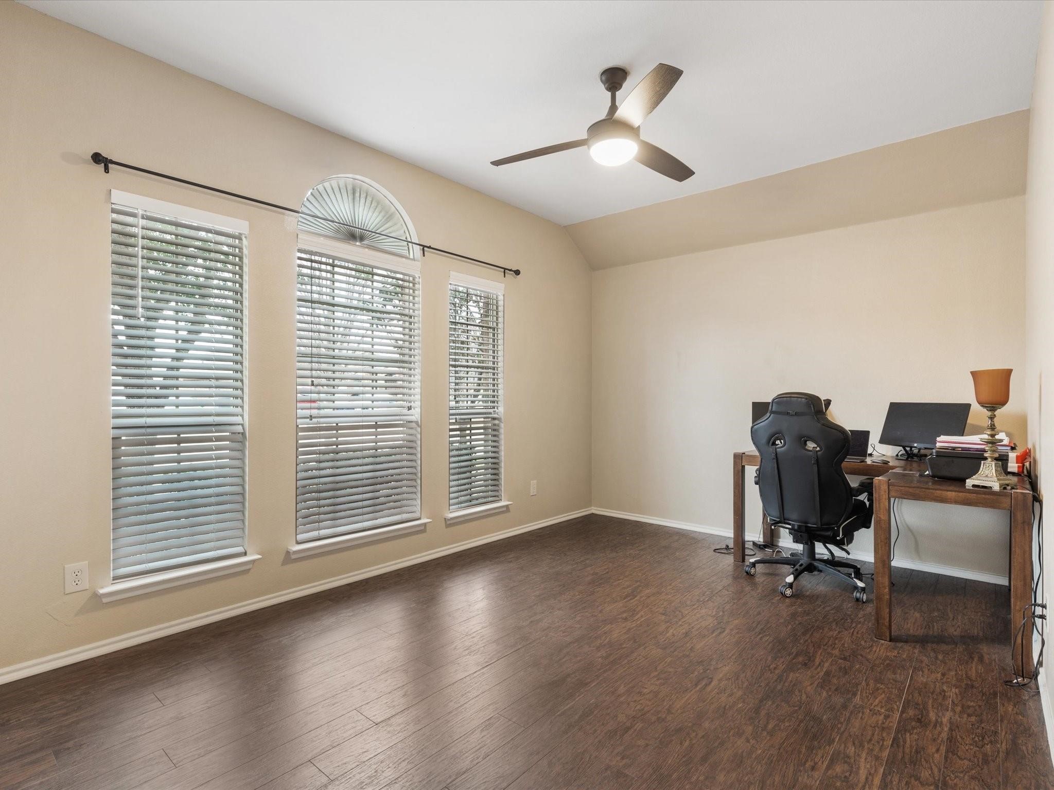 115 Holly Street Waxahachie TX 75165