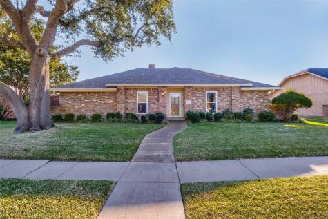 2413 Parkside Drive Garland TX 75040