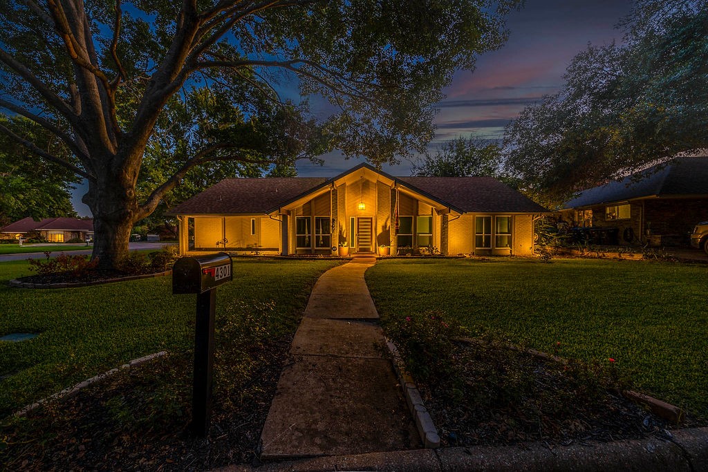 4301 Pheasant Walk Street Fort Worth TX 76133