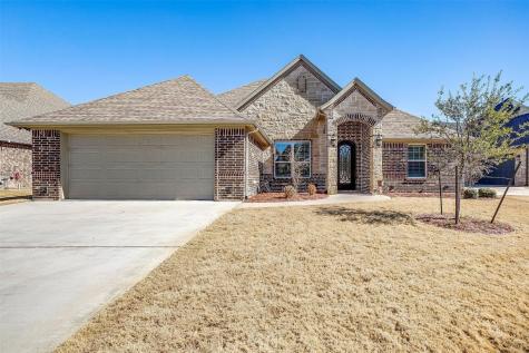 2020 Turnbury Court Granbury TX 76048