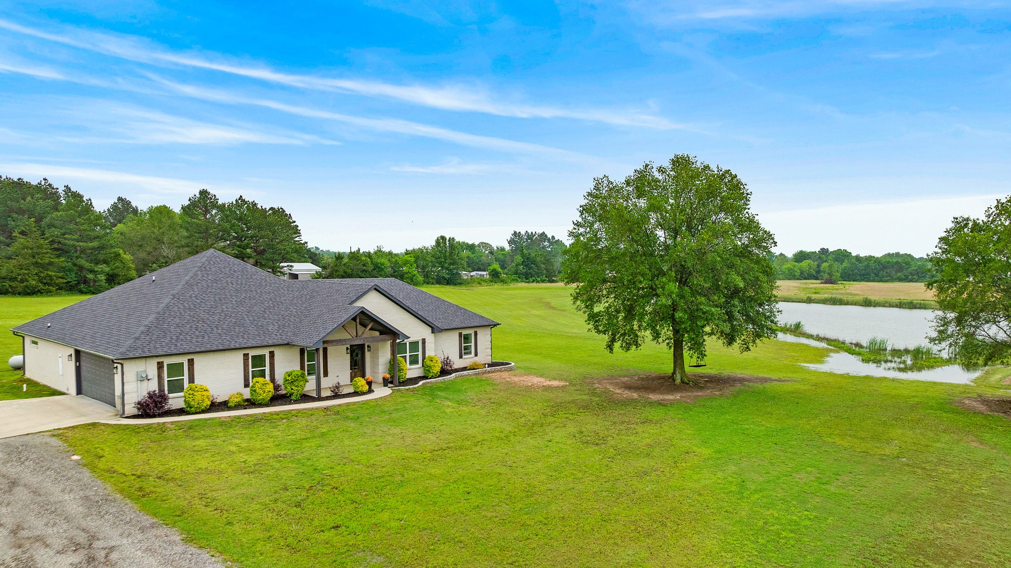 221 Private Road 33082 Sumner TX 75486