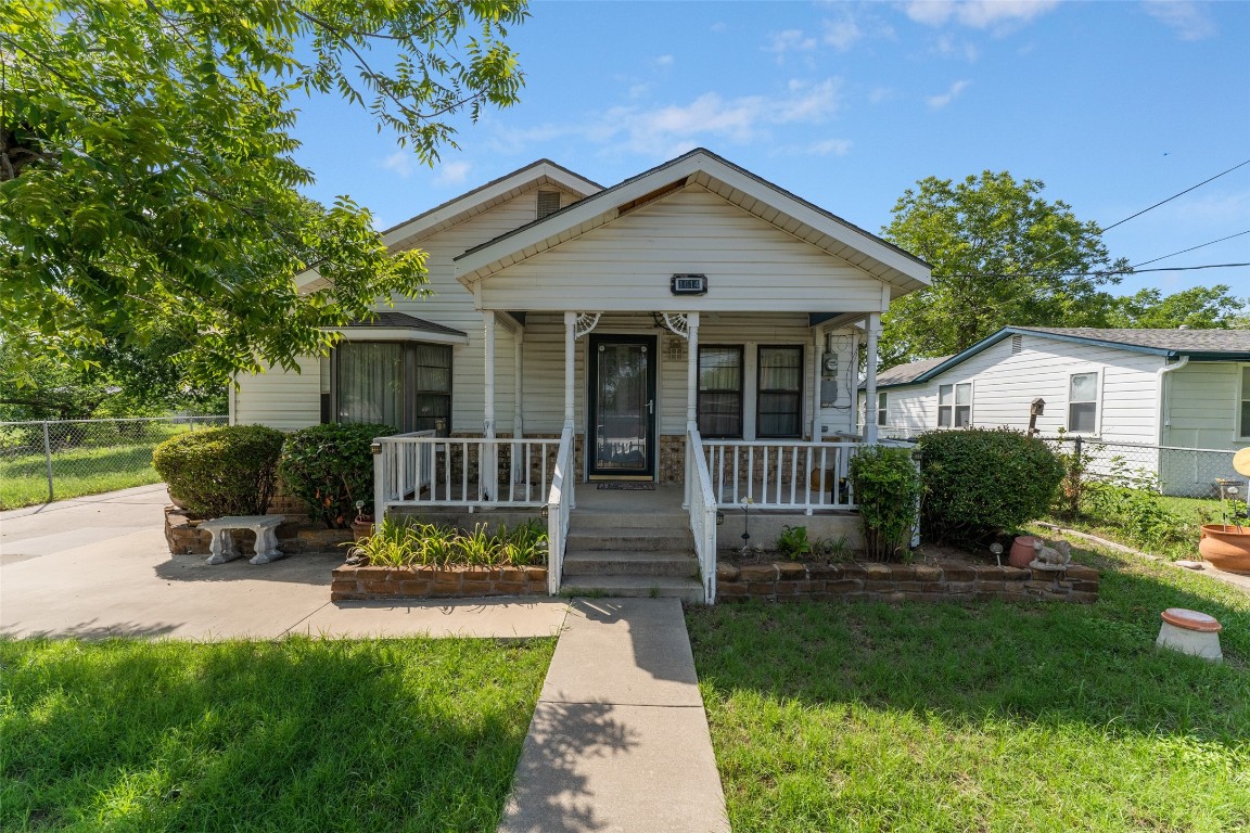 1614 Melwood Avenue Brownwood TX 76801