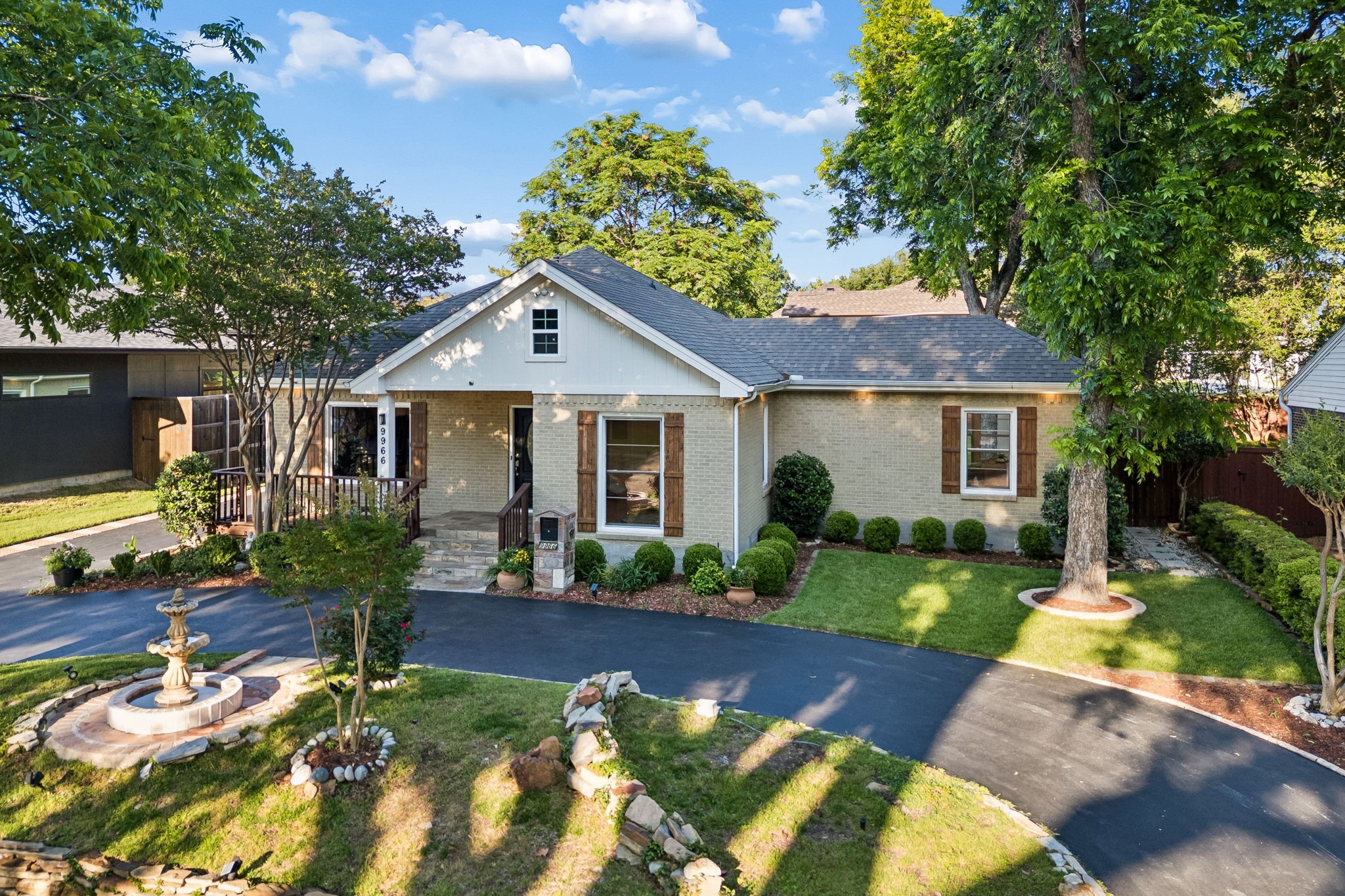 9966 Coppedge Lane Dallas TX 75220