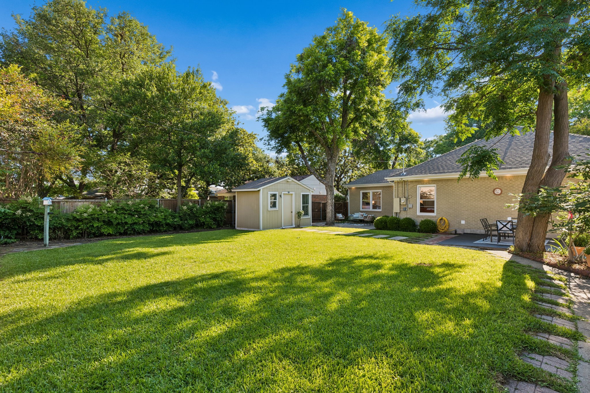 9966 Coppedge Lane Dallas TX 75220