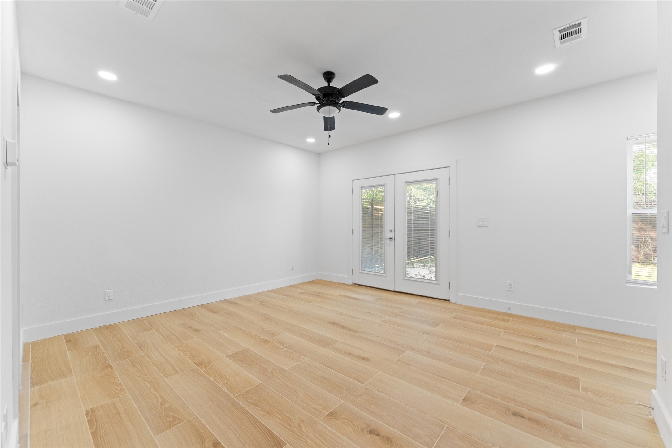 2513 Crossman Avenue Dallas TX 75212