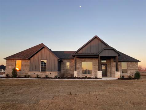 211 Stuart Street Paradise TX 76073