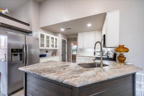 1301 N Saint Charles Avenue Pilot Point TX 76258