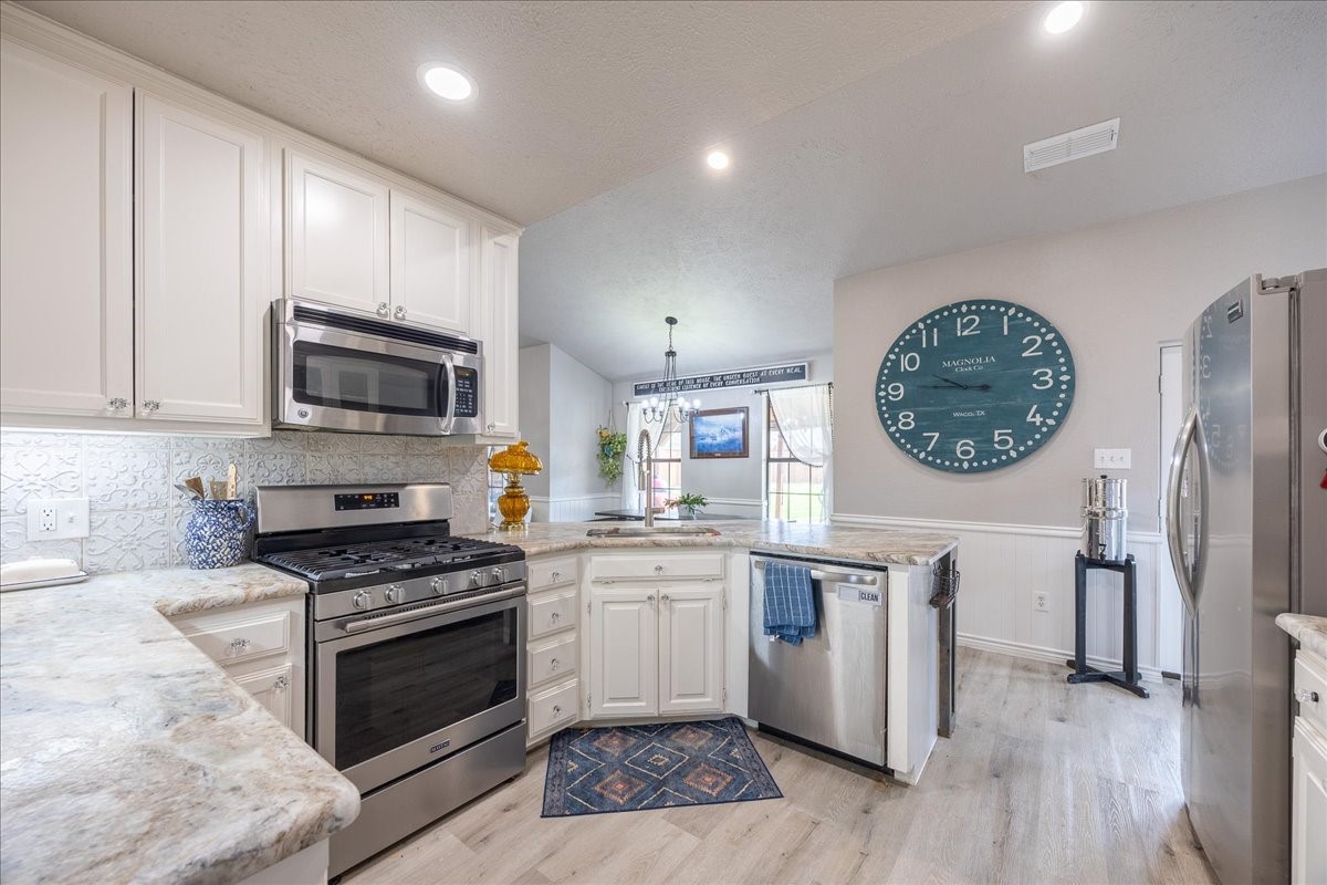 1301 N Saint Charles Avenue Pilot Point TX 76258