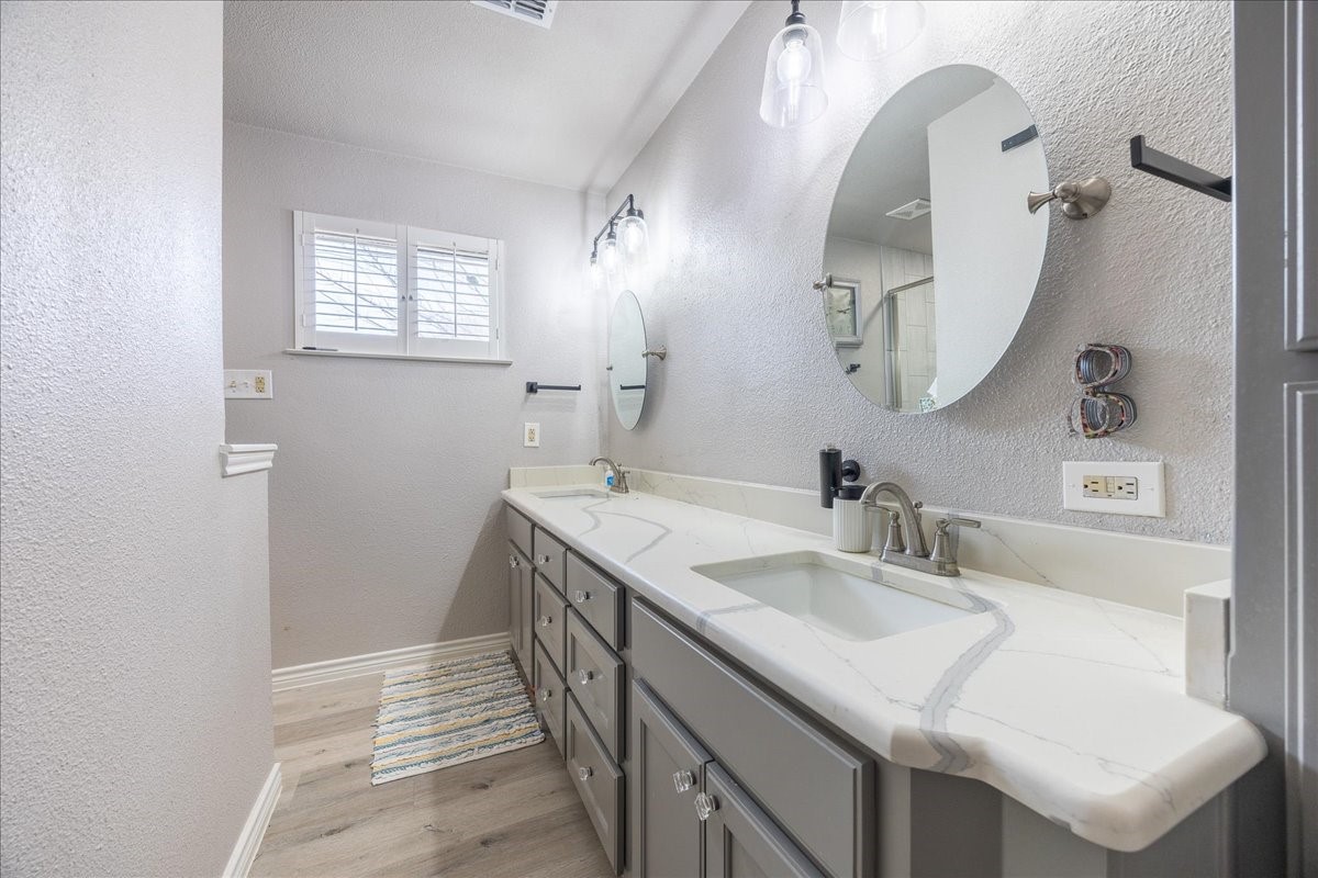 1301 N Saint Charles Avenue Pilot Point TX 76258