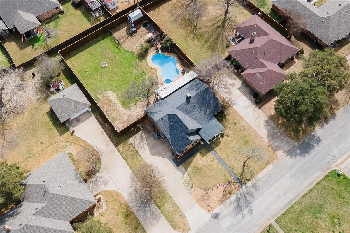 1301 N Saint Charles Avenue Pilot Point TX 76258