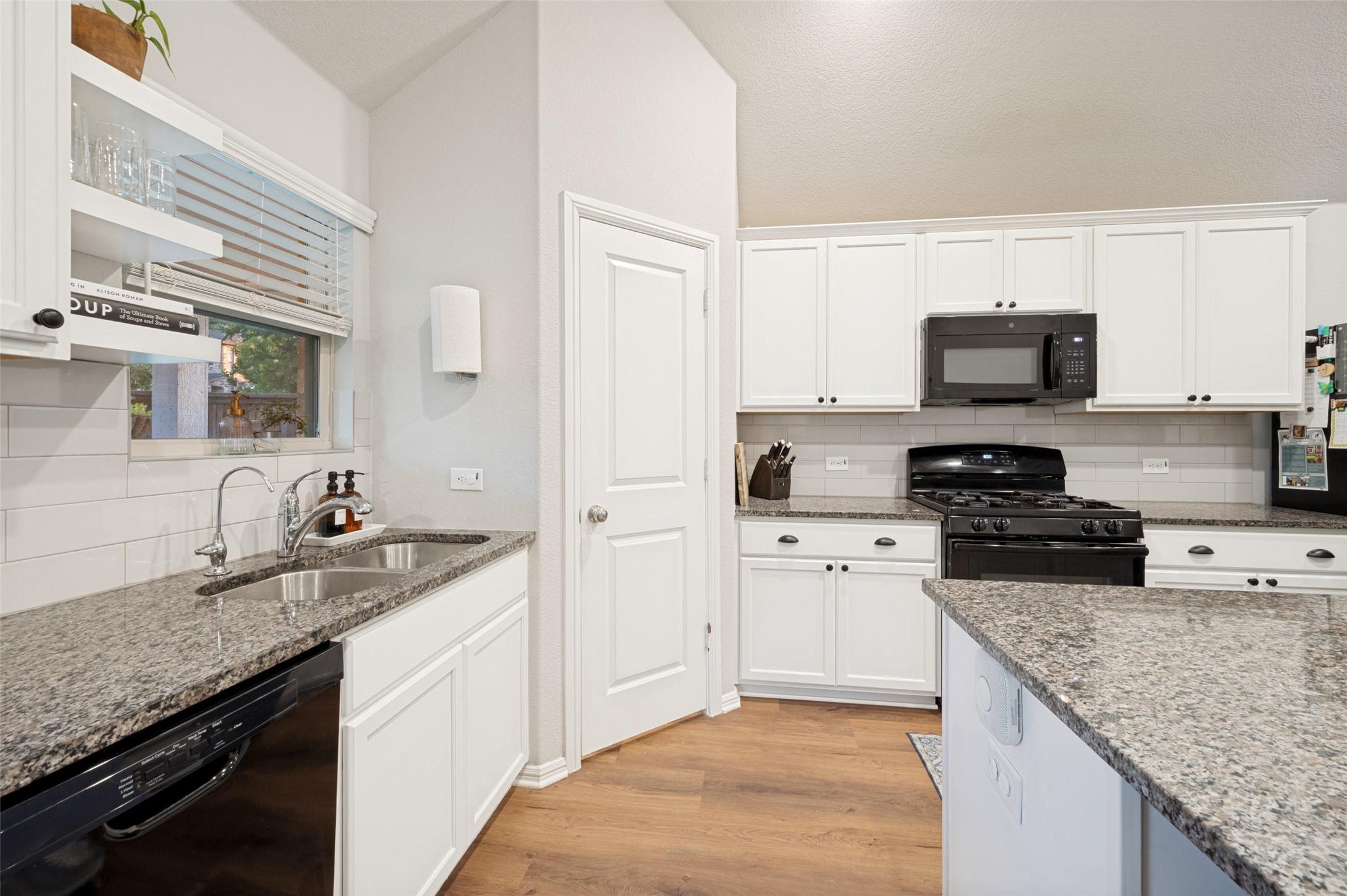 3406 Duncan Way Corinth TX 76210