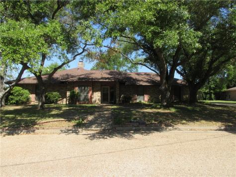 213 Country Club Drive Marlin TX 76661
