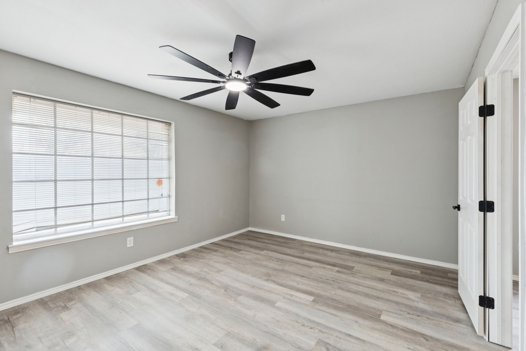 9643 Altacrest Drive Dallas TX 75227