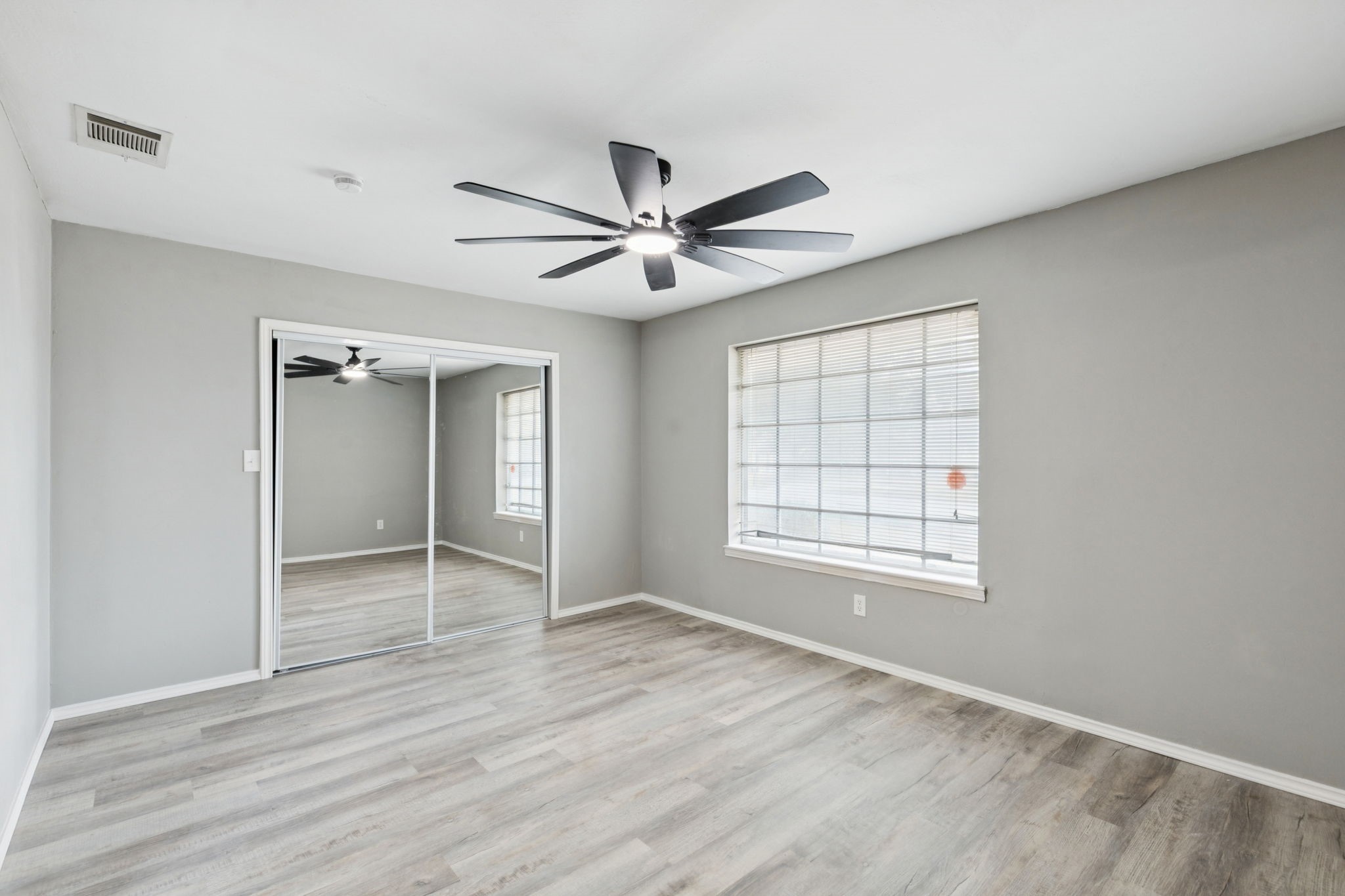 9643 Altacrest Drive Dallas TX 75227