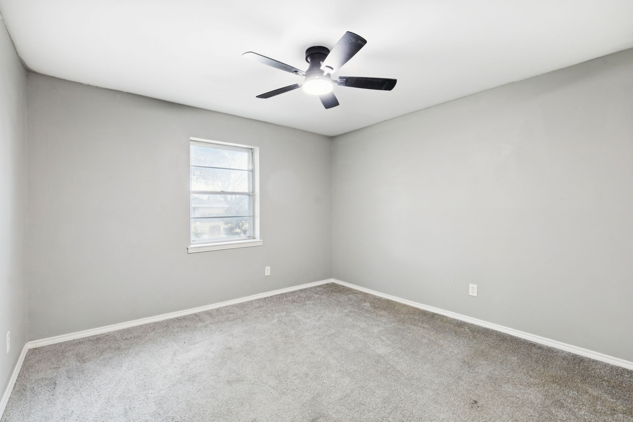 9643 Altacrest Drive Dallas TX 75227