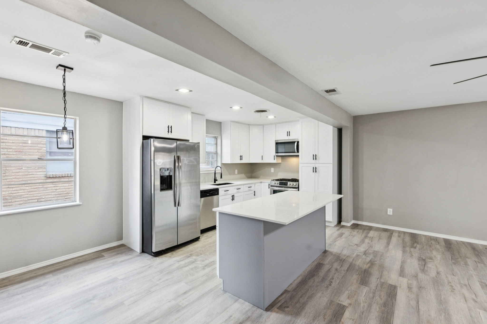 9643 Altacrest Drive Dallas TX 75227
