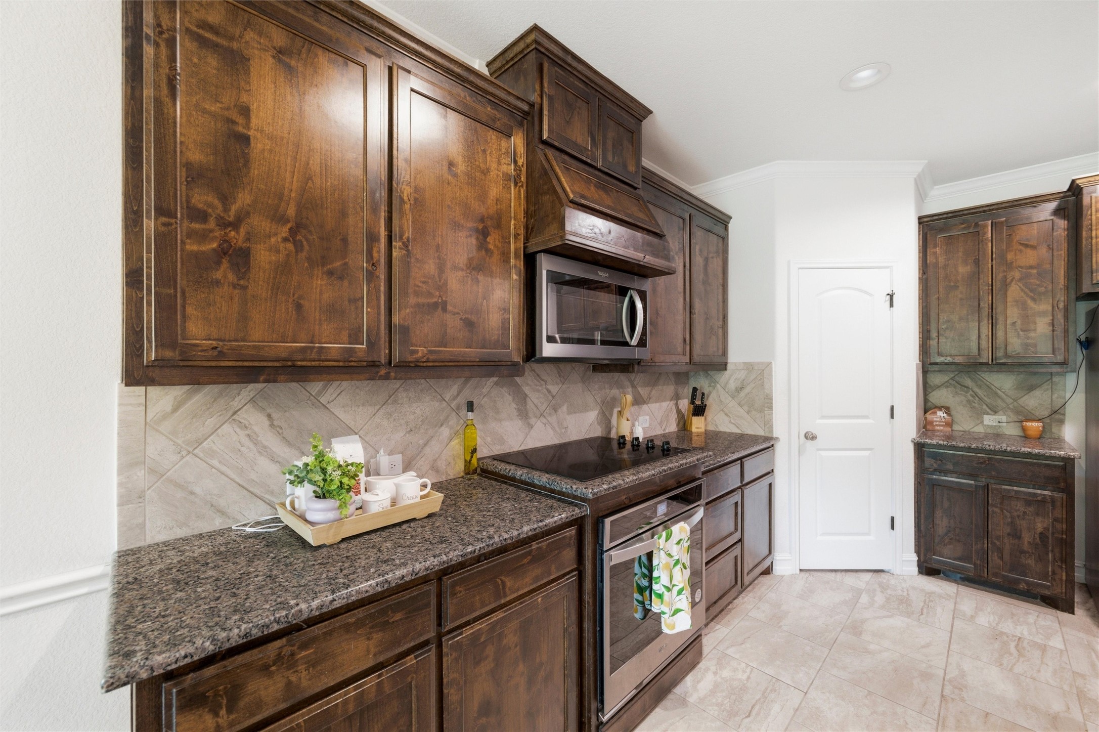 2501 Bunker Hill Drive Burleson TX 76028
