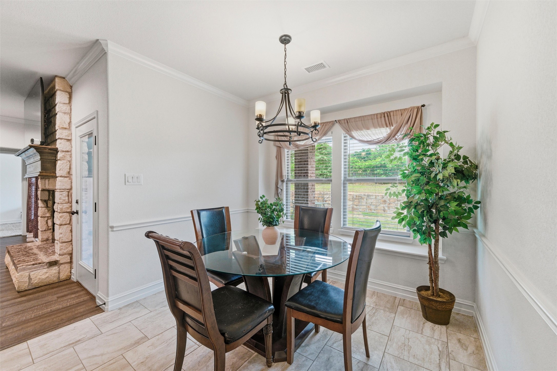2501 Bunker Hill Drive Burleson TX 76028