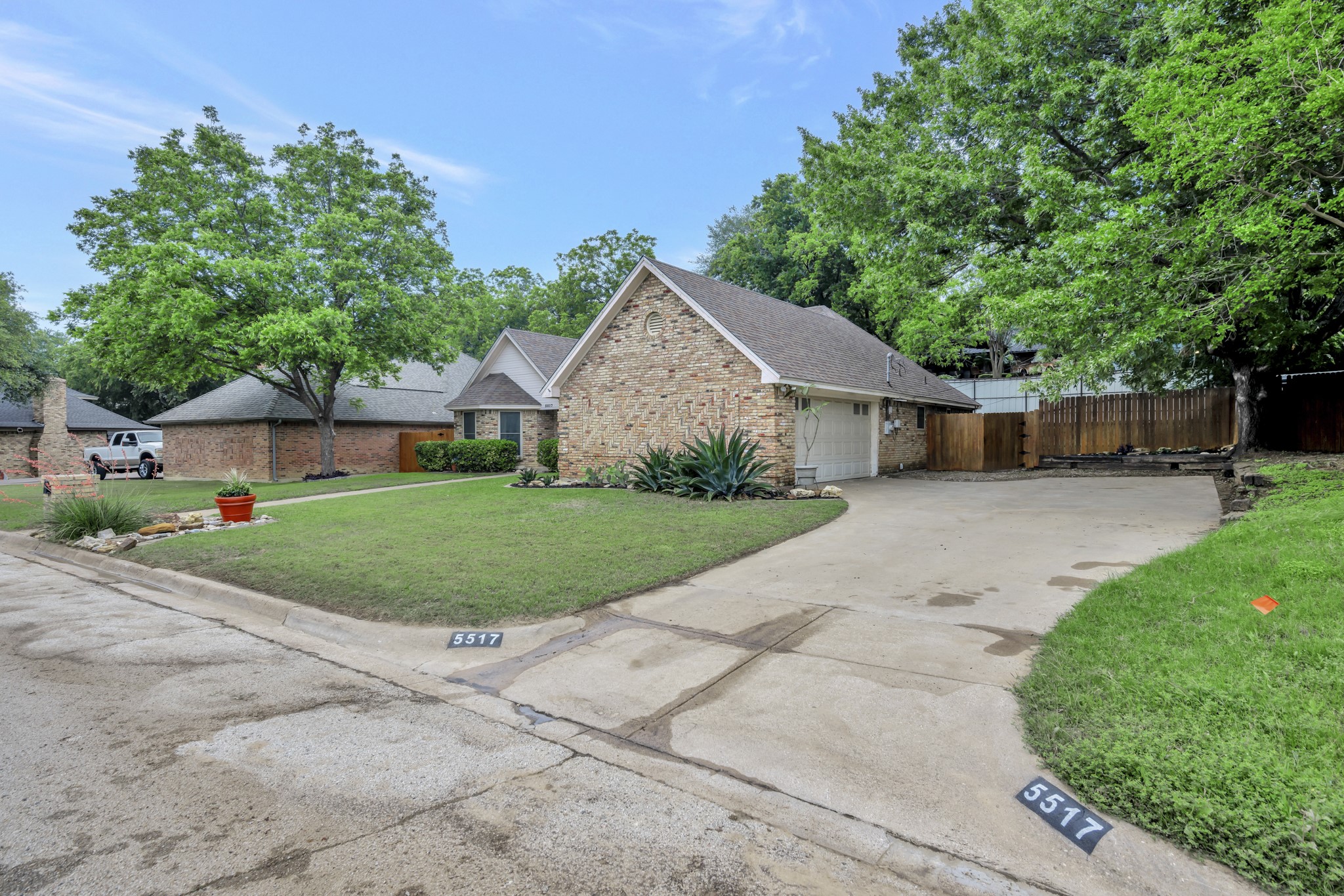 5517 Chimney Rock Road Fort Worth TX 76112